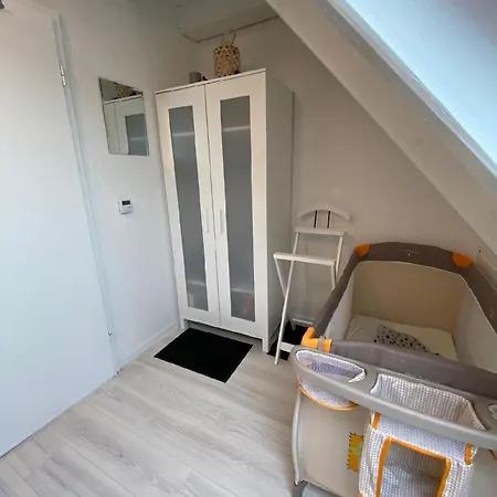 Familienfreundliche Gesamte In Friedrichskoog-spitze Mit Garten, Grill Und Terrasse شقة *