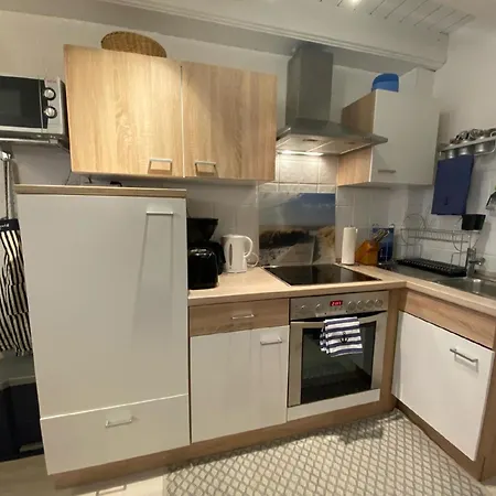 Familienfreundliche Gesamte In Friedrichskoog-spitze Mit Garten, Grill Und Terrasse شقة *